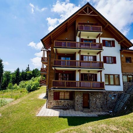 Pohorje Village Wellbeing Resort - Forest Apartments Videc Hocko Pohorje Bagian luar foto