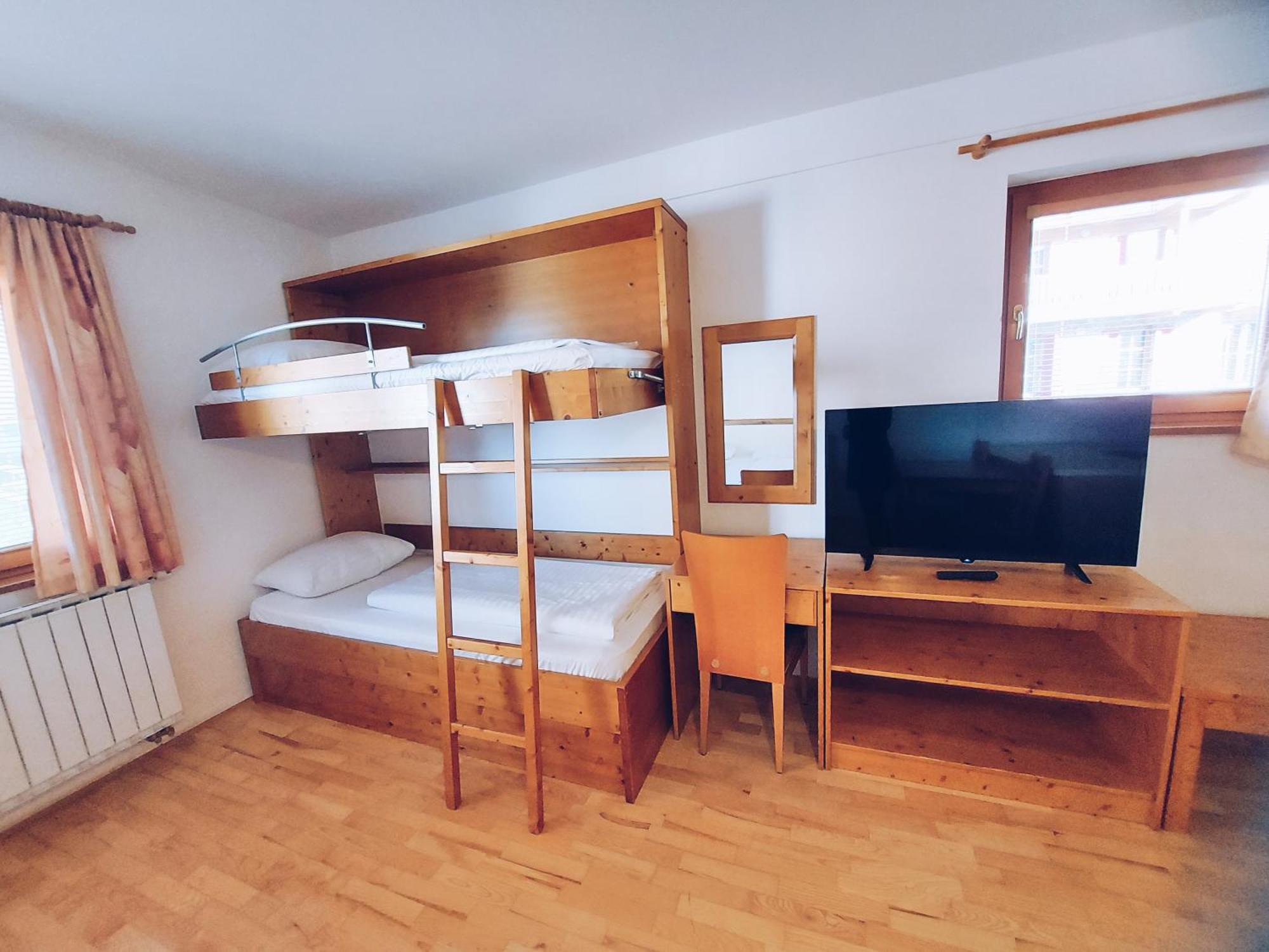 Pohorje Village Wellbeing Resort - Forest Apartments Videc Hocko Pohorje Ruang foto